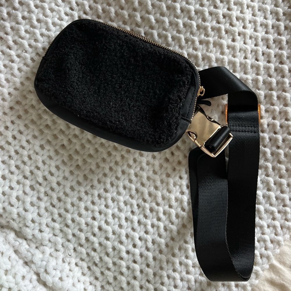 sherpa belt bag